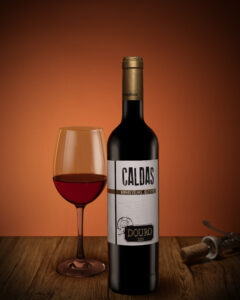 Fotografia de produto GaMa27_garrafa caldas